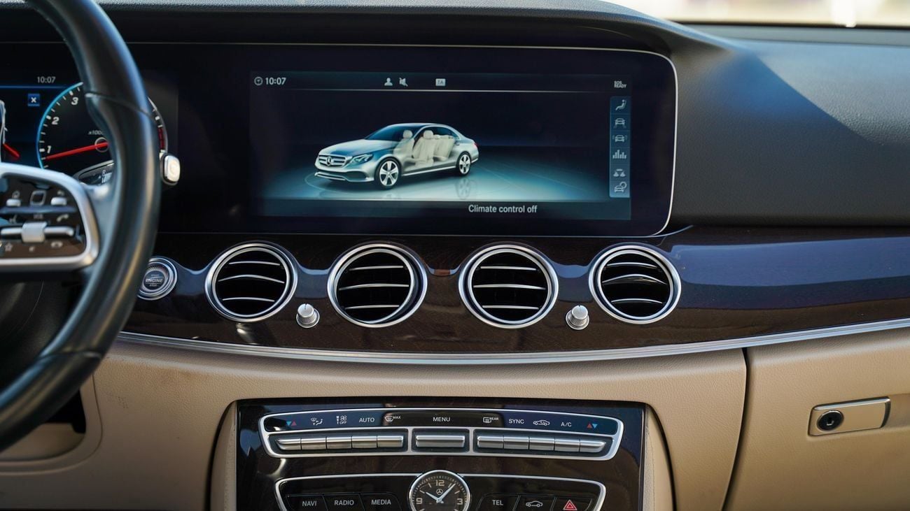 مرسيدس بنز E300 AMG