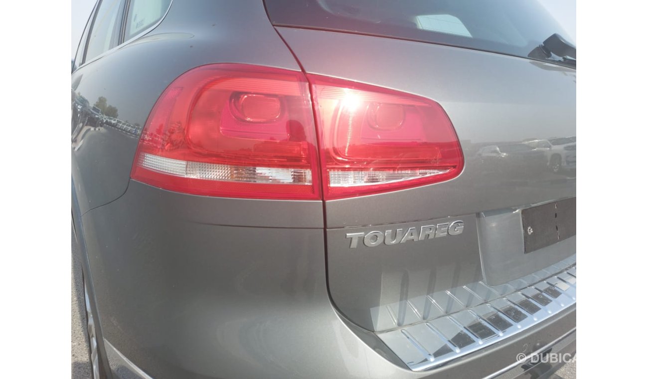 Volkswagen Touareg V6- Diesel 3.0  Litter Right Hand Drive