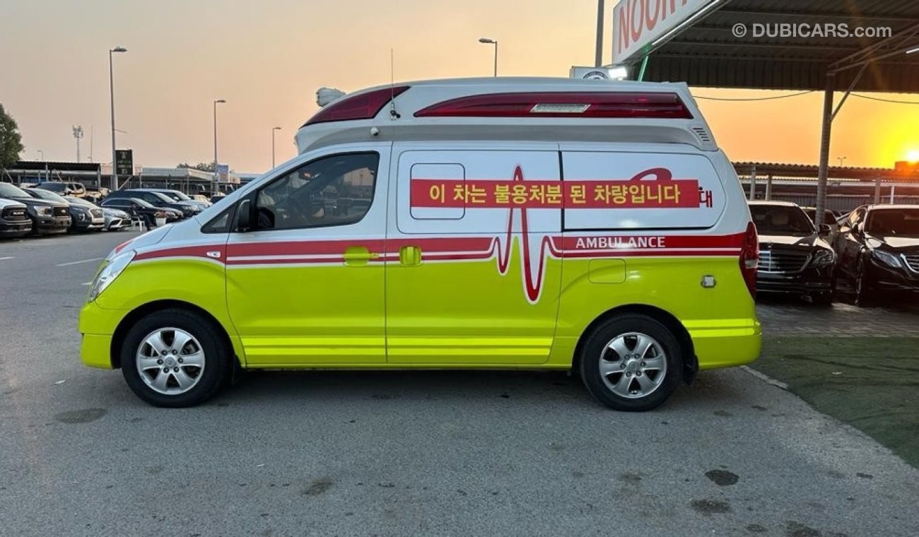 Hyundai H-1 Starex