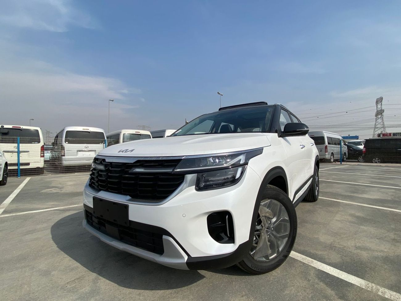 Kia Seltos NEW KIA SELTOS 1.5L PETROL LUXURY SUNROOF WITH BLACK ROOF MODEL 2025