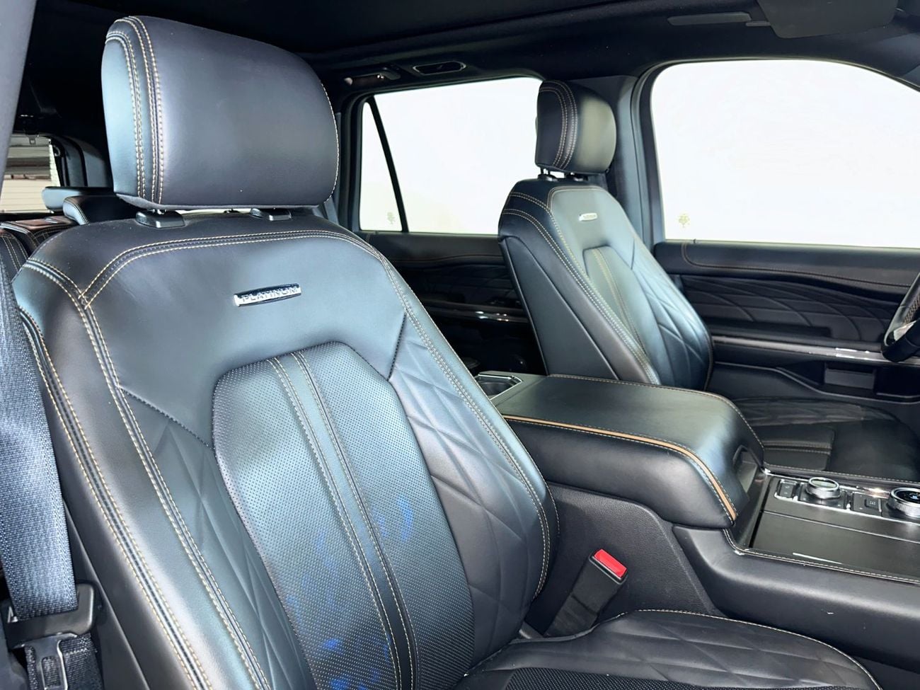 Ford Expedition PLATINUM XP-PN222/ AL TAYER MOTORS/ AL QOUZ SHOWROOM