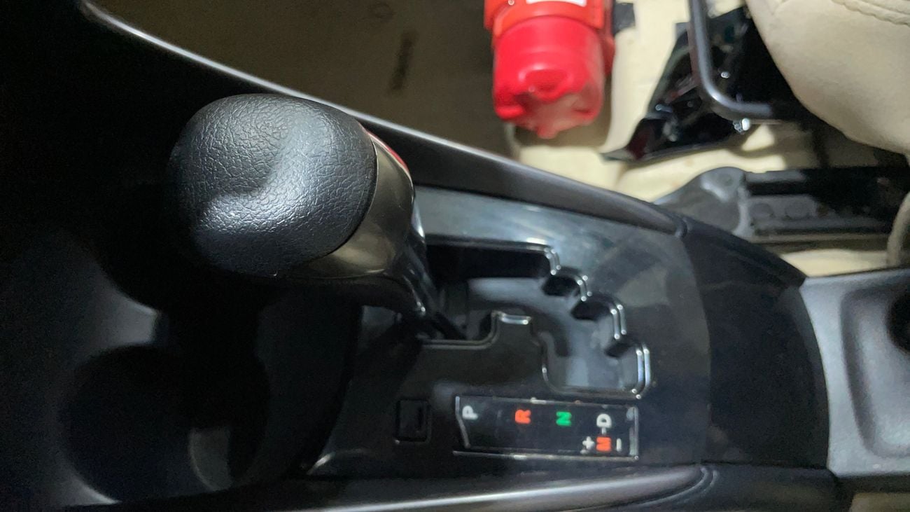 Toyota Yaris E, миниатюра 12