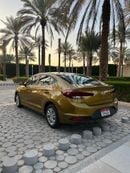 Hyundai Elantra Standard 2.0L GCC 2.0L