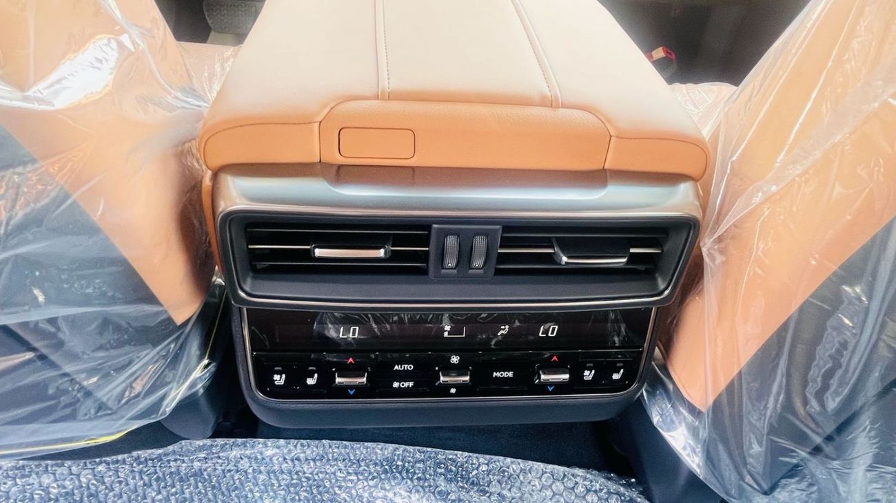 Lexus LX600 SIGNATURE