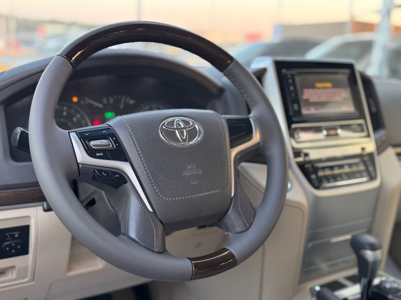 Toyota Land Cruiser EXR 4.0L 4WD