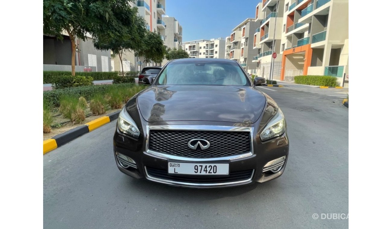 Infiniti Q70 Excellence