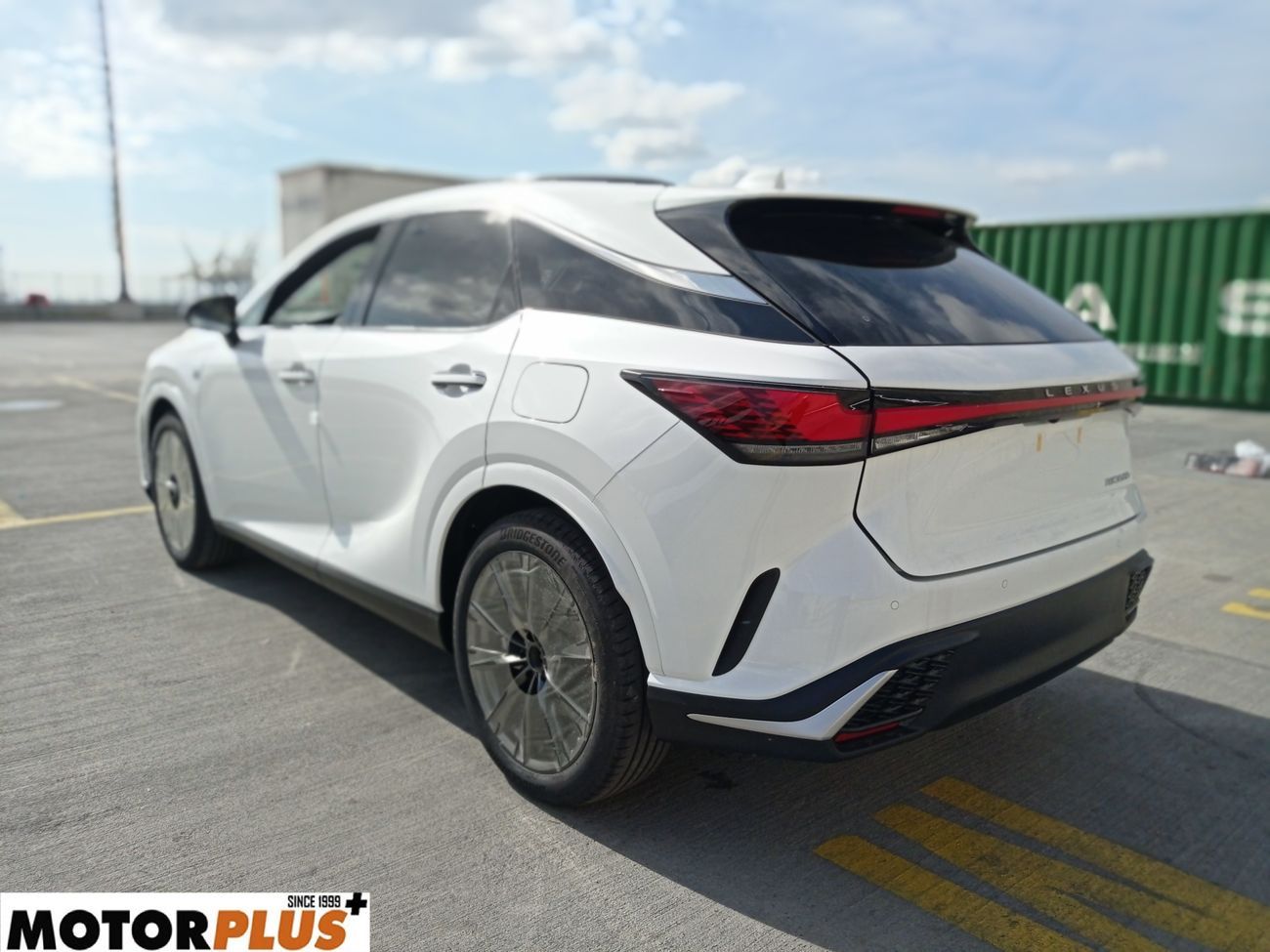 Lexus RX350h 2025 HYBRID F SPORT+ Экран на русском