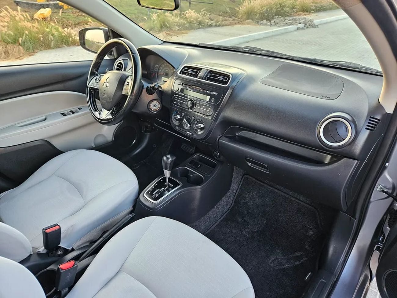 ميتسوبيشي اتراج GLX Medium Line | GCC Specs | Economical Reliable Family Sedan