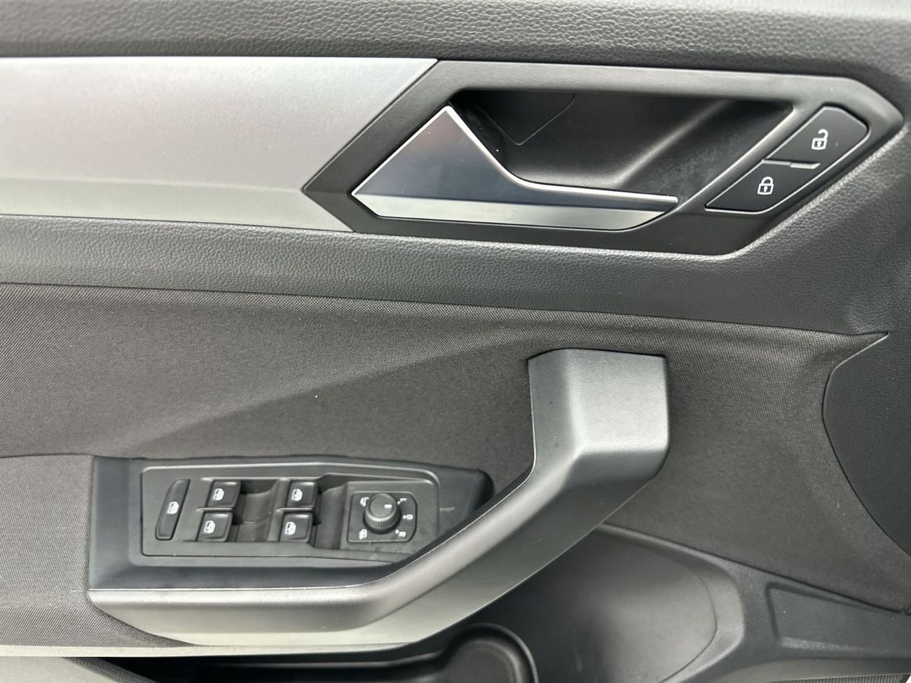 Volkswagen T ROC Life 1.4L (Ref#50140)