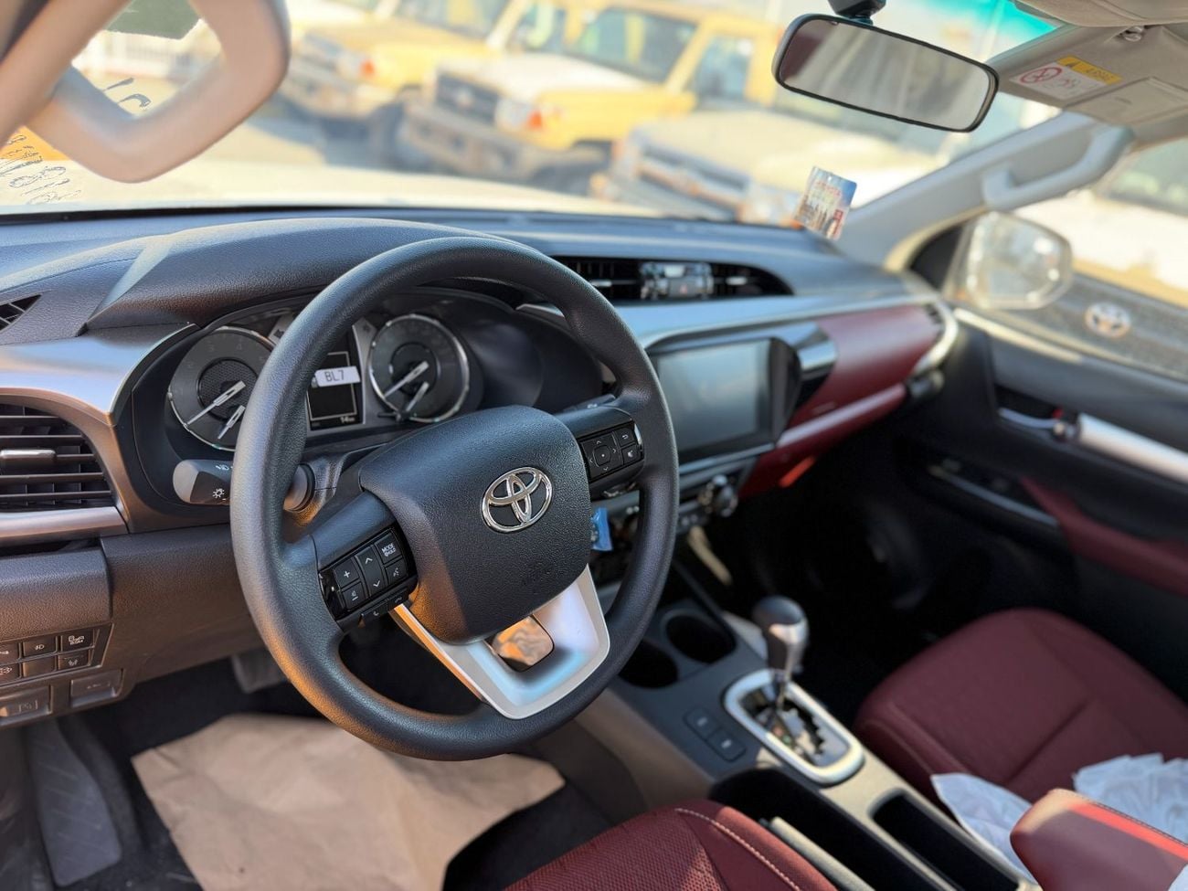 Toyota Hilux SR5 S-GLX D-4D Automatic . Diesel 2.8L 4Cyl