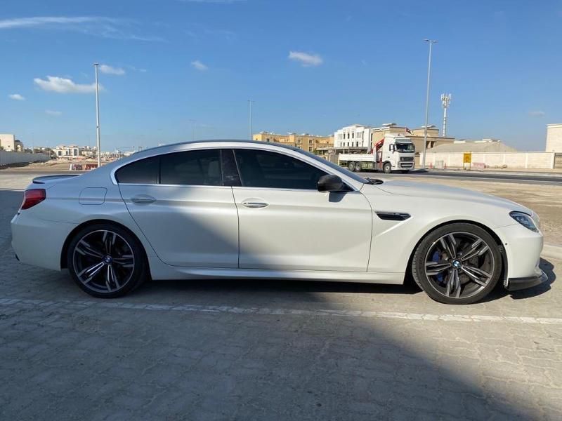 BMW M6 exterior - Side Profile
