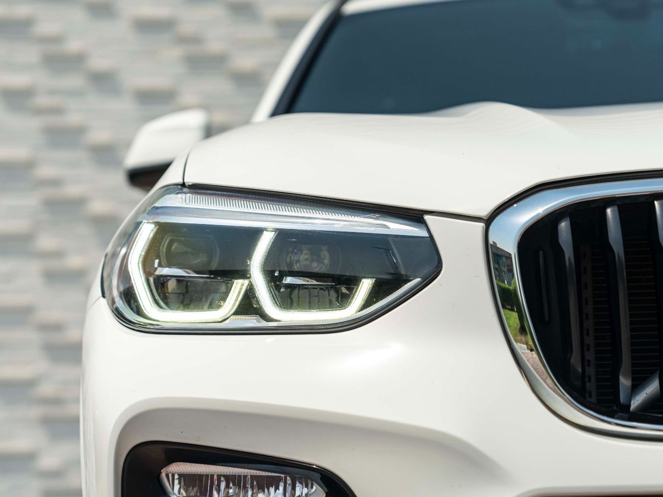 BMW X3 xDrive 30i M Sport AED 2,044 PM • X3 XDRIVE 30i • M-SPORT PACK • FULL AGMC BMW SERVICE HISTORY