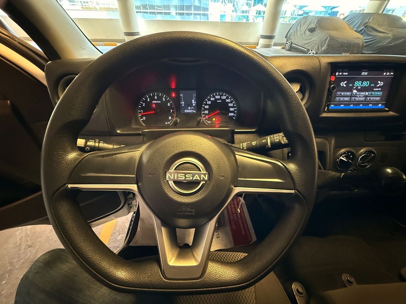 نيسان أورفان 6-Seater Manual (5-Door)