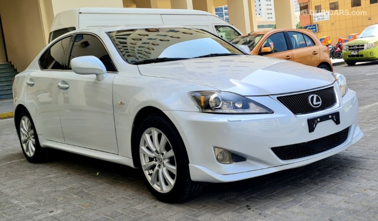 Lexus IS300 LEXUS IS300 GCC FULL OPTION  2008