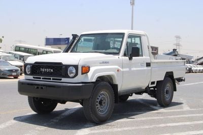 تويوتا لاند كروزر بيك آب  TOYOTA LANDCRUISER 79 2.8L DIESEL SINGLE CAB E MANUAL