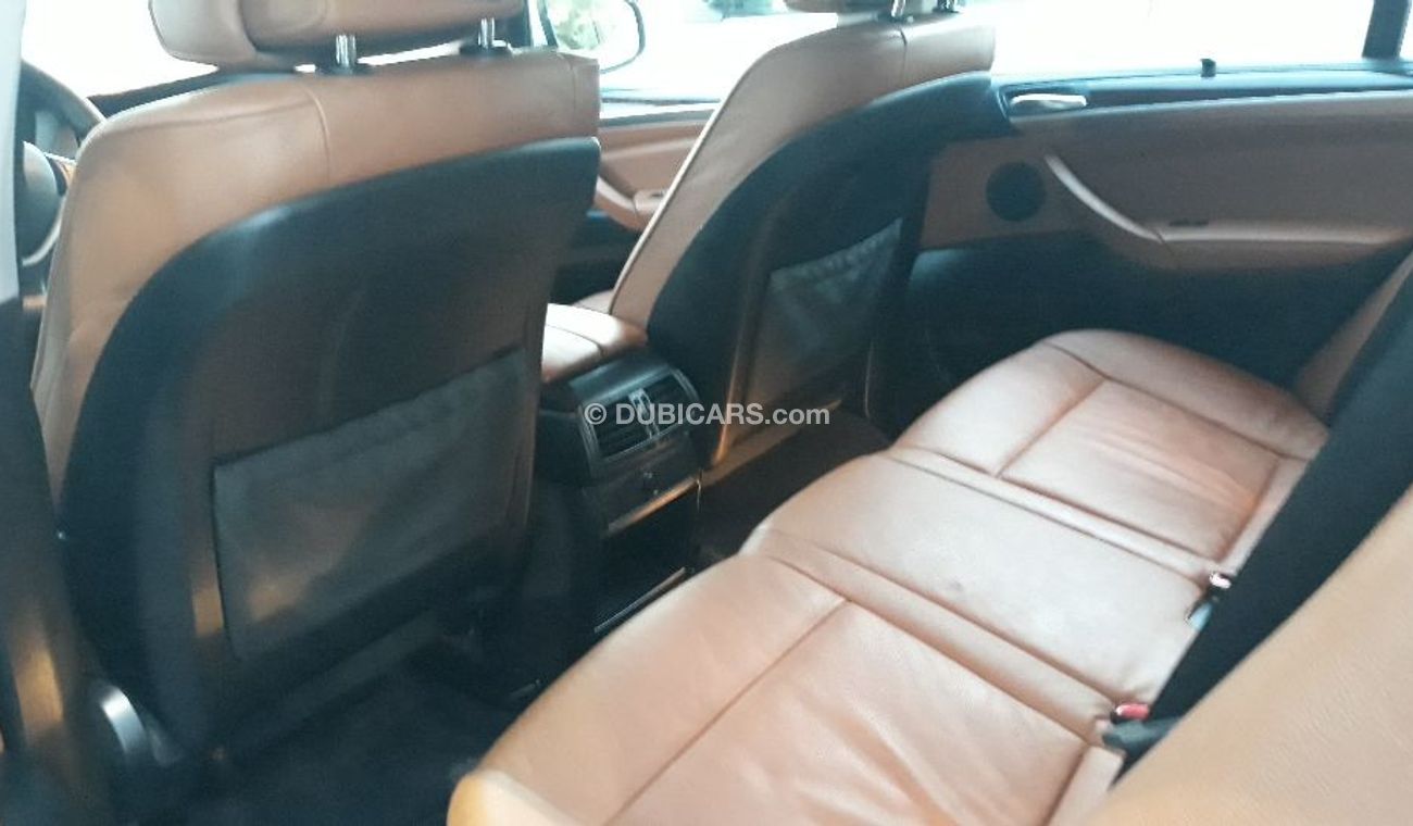 BMW X5 2009 Gulf Specs Car very good condition