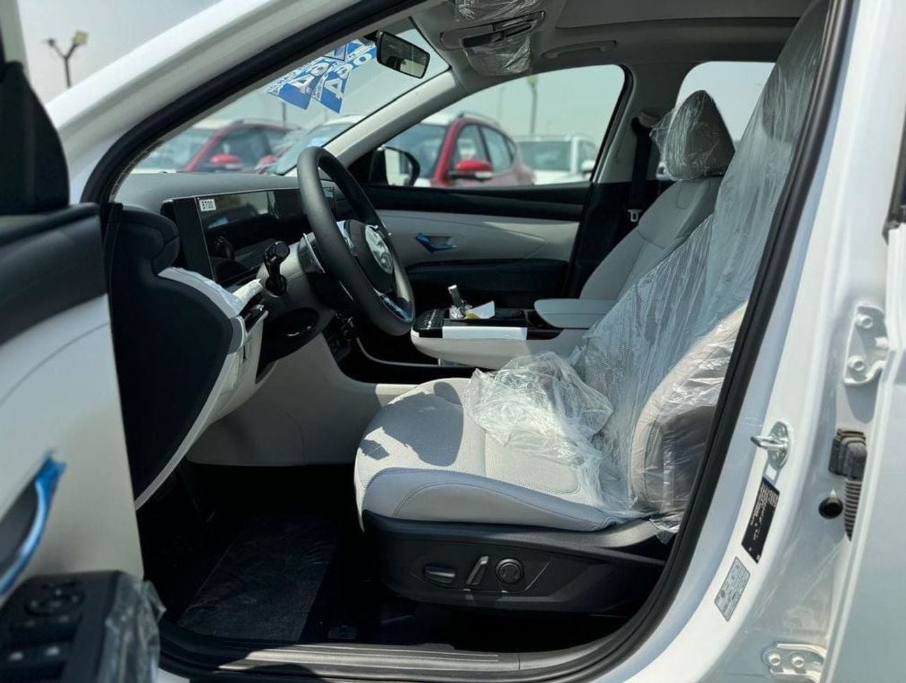 هيونداي توسون PREMIUM PLUS HYUNDAI TUCSON 1.6T - 2025 MODEL - WHITE COLOR