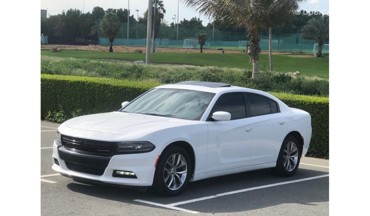 Dodge Charger SE Top charger ،2016 GCC V6 ،Full Options, sunroof, Low mileage