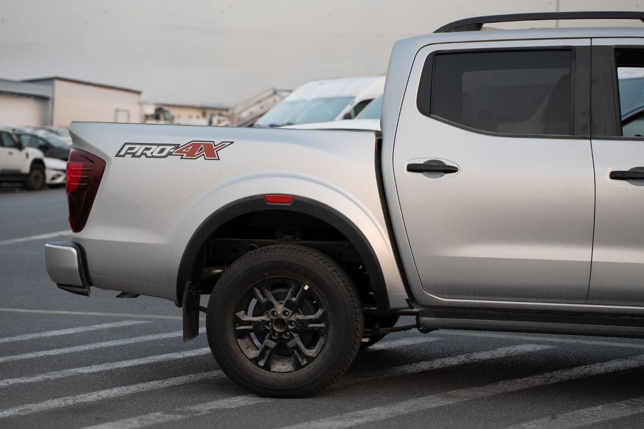 Nissan Navara PRO-4X Off-Road | 2.5L Diesel 4WD A/T (Only For Export)