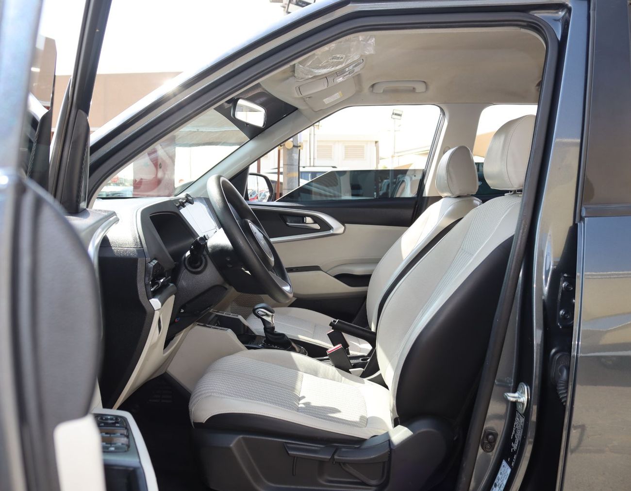 Kia Carens Smartstream 1.5L A/T 1.5L A/T -KIA CARENS 2023 - GCC - 4(V) - Accident-free -7 Seats -In excellent c