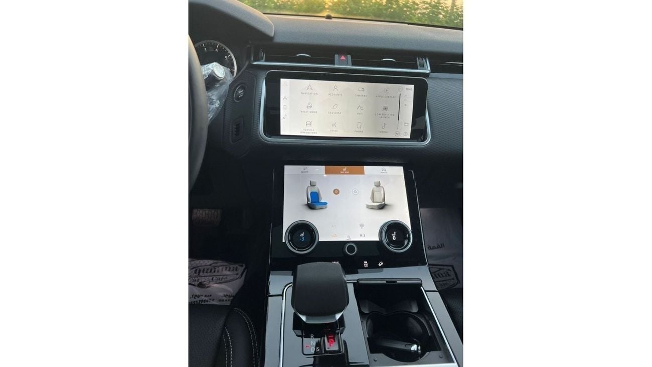 Land Rover Range Rover Velar 2023 Land rover Range rover velar // 2.0L -V4 // Panoramic // with Low Mileage 190 only-