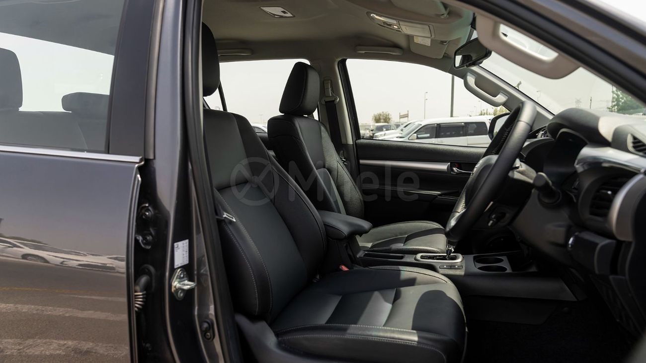 تويوتا هيلوكس (RHD) TOYOTA HILUX DC | EXPORT ONLY