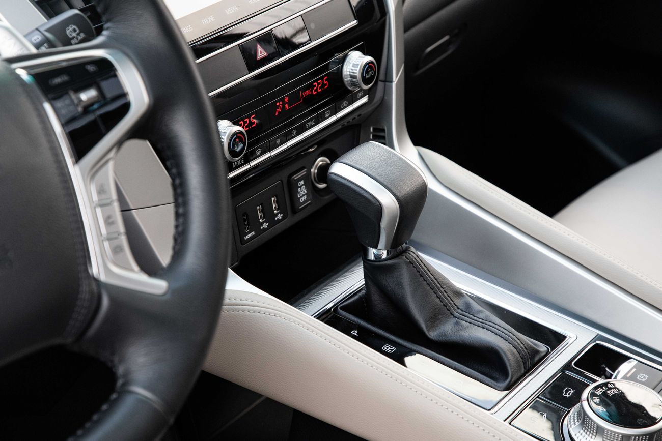 Mitsubishi Montero Sport Montero Sport | 1,959 P.M | 0% Downpayment | ONE OWNER | AGENCY WARRANTY | 4WD! | Ramadan Offer!