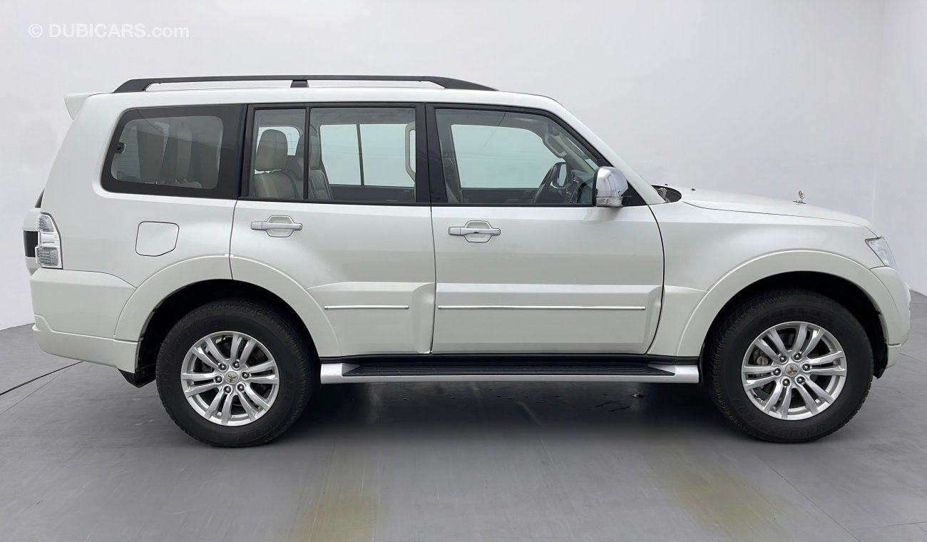 Mitsubishi Pajero GLS HIGHLINE WITHOUT SUNROOF 3.8 | Under Warranty | Inspected on 150+ parameters