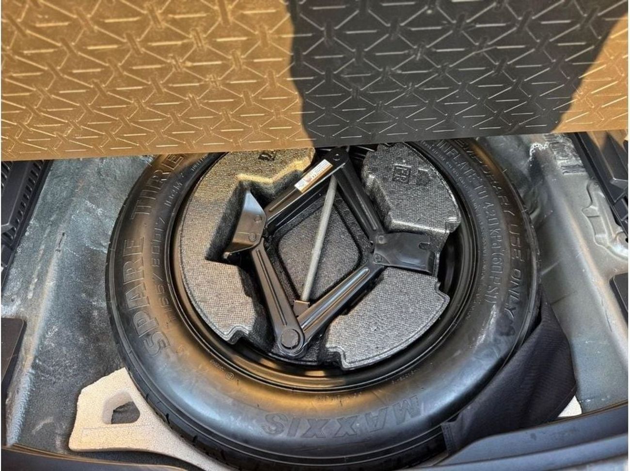 Toyota RAV4 Hybrid XLE 2021 Sunroof, push start