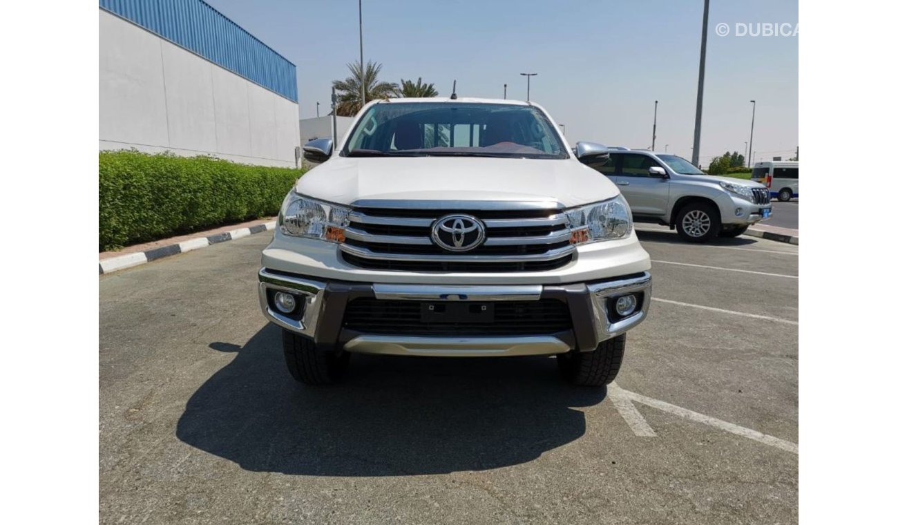 تويوتا هيلوكس LIKE BRAND NEW | 2019 Toyota Hilux 2.7L 4x4 | Only 334 KMS | Back Cam + Cruise + Fog + Bedliner