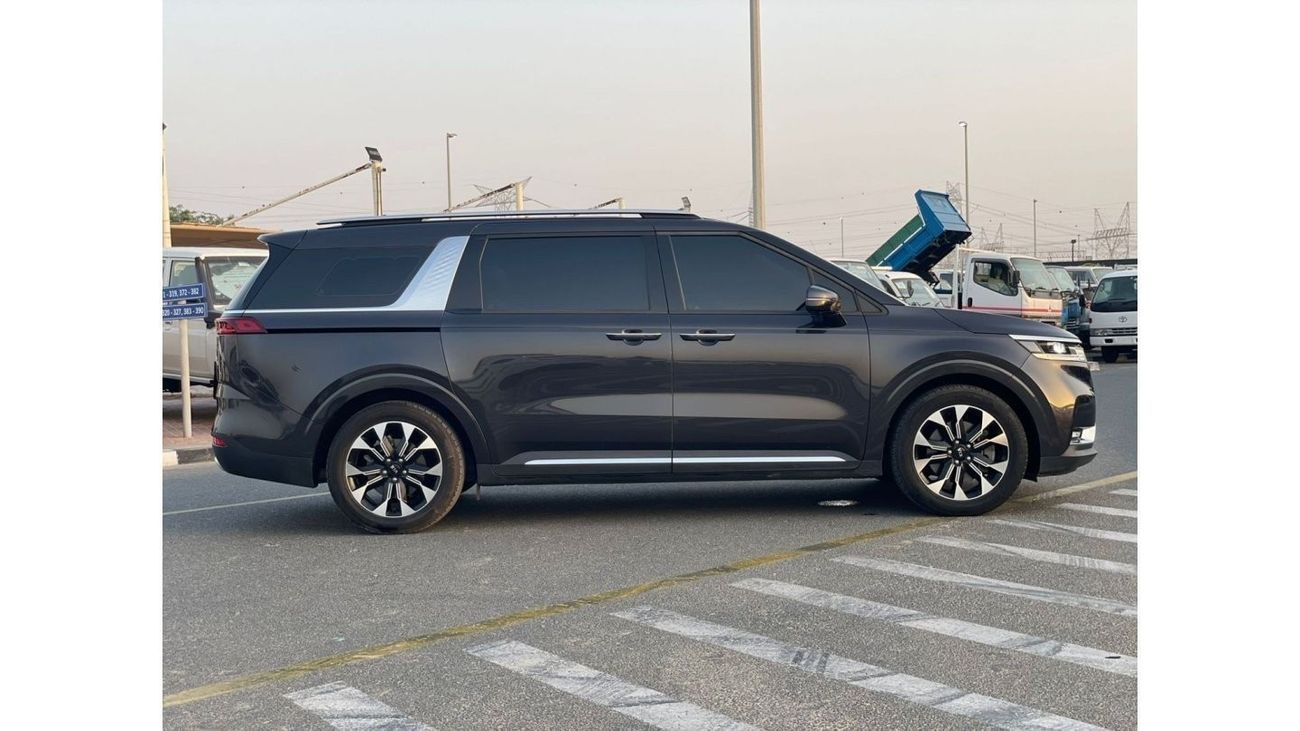 Kia Carnival 2021 Kia Carnival Exclusive Diesel Korean Specs Orignal Paint - 360* CAM - Panoramic View - 9 seater