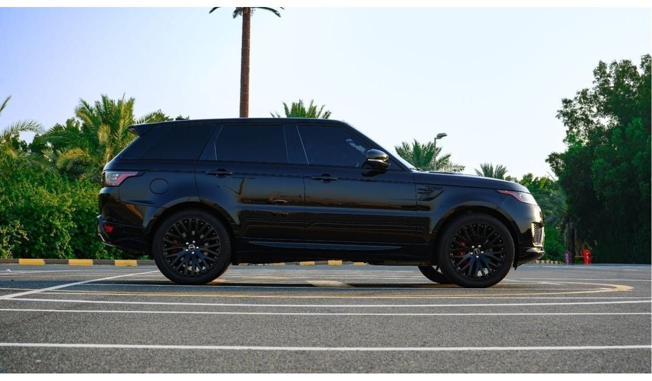 Land Rover Range Rover 3years warranty, 2 years free service, free registration, contact number 0507273386