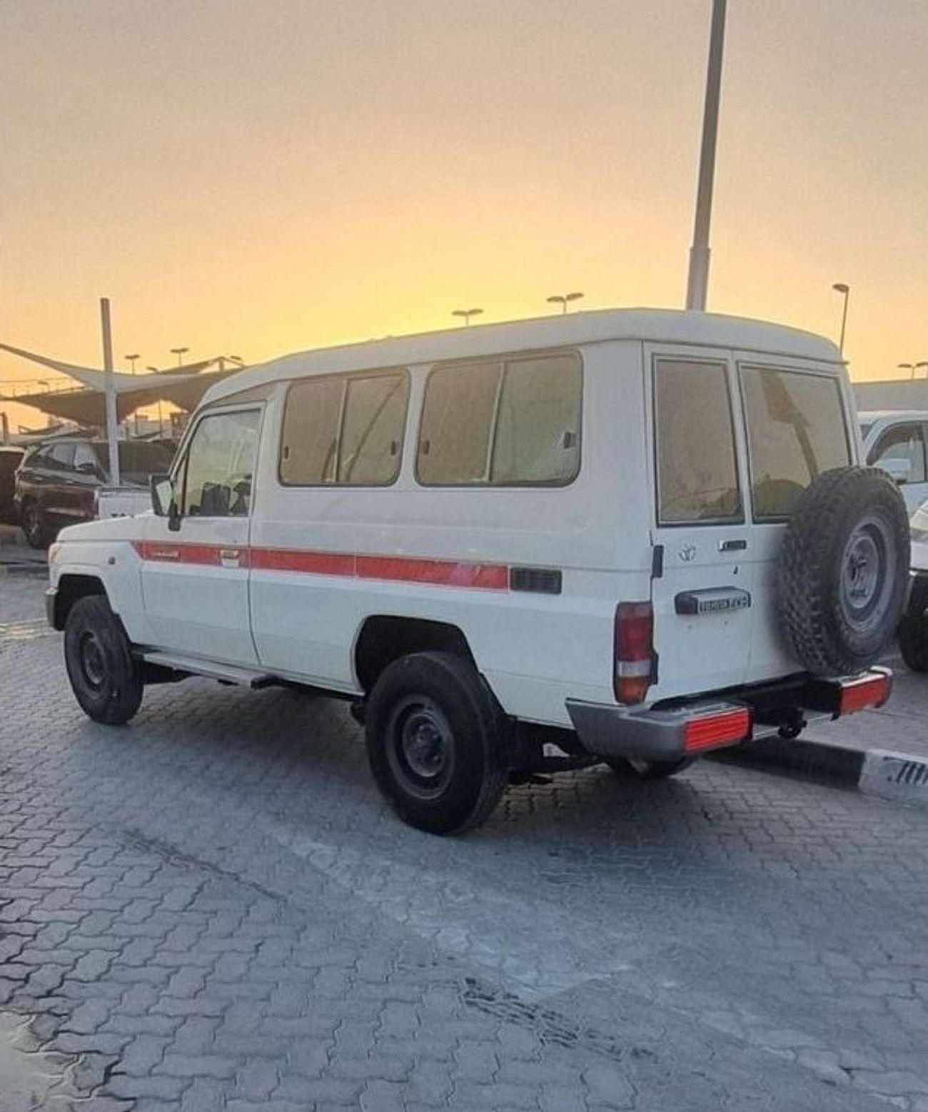 تويوتا لاند كروزر 70 LX diesel v6 manual
