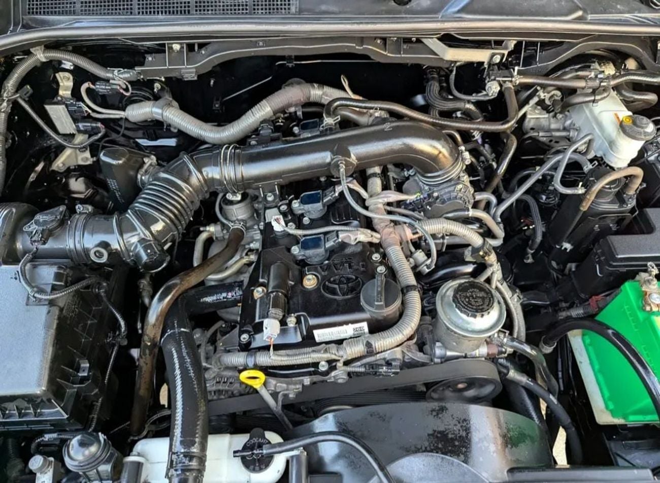 Toyota Hilux ADVENTURE Toyota Hilux double Cabin off Road pickup 2021Model year Facelifted to 2026 2.7L