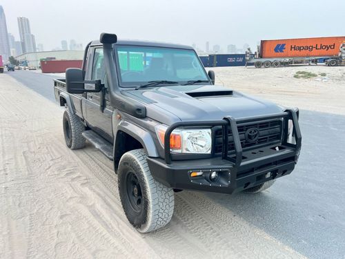 Toyota Land Cruiser Pick Up