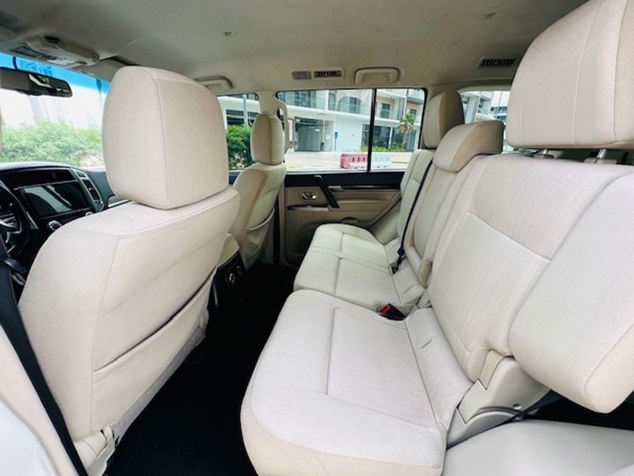 Mitsubishi Pajero GLS MIDLINE
