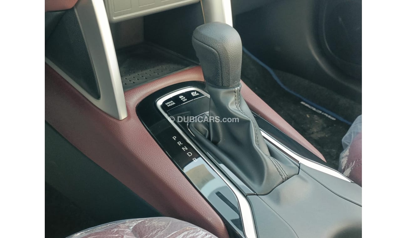 تويوتا كورولا كروس CROSS 1.8L HYBRID / LEATHER SEATS / DVD+CAMERA / SUNROOF  (CODE #508872))