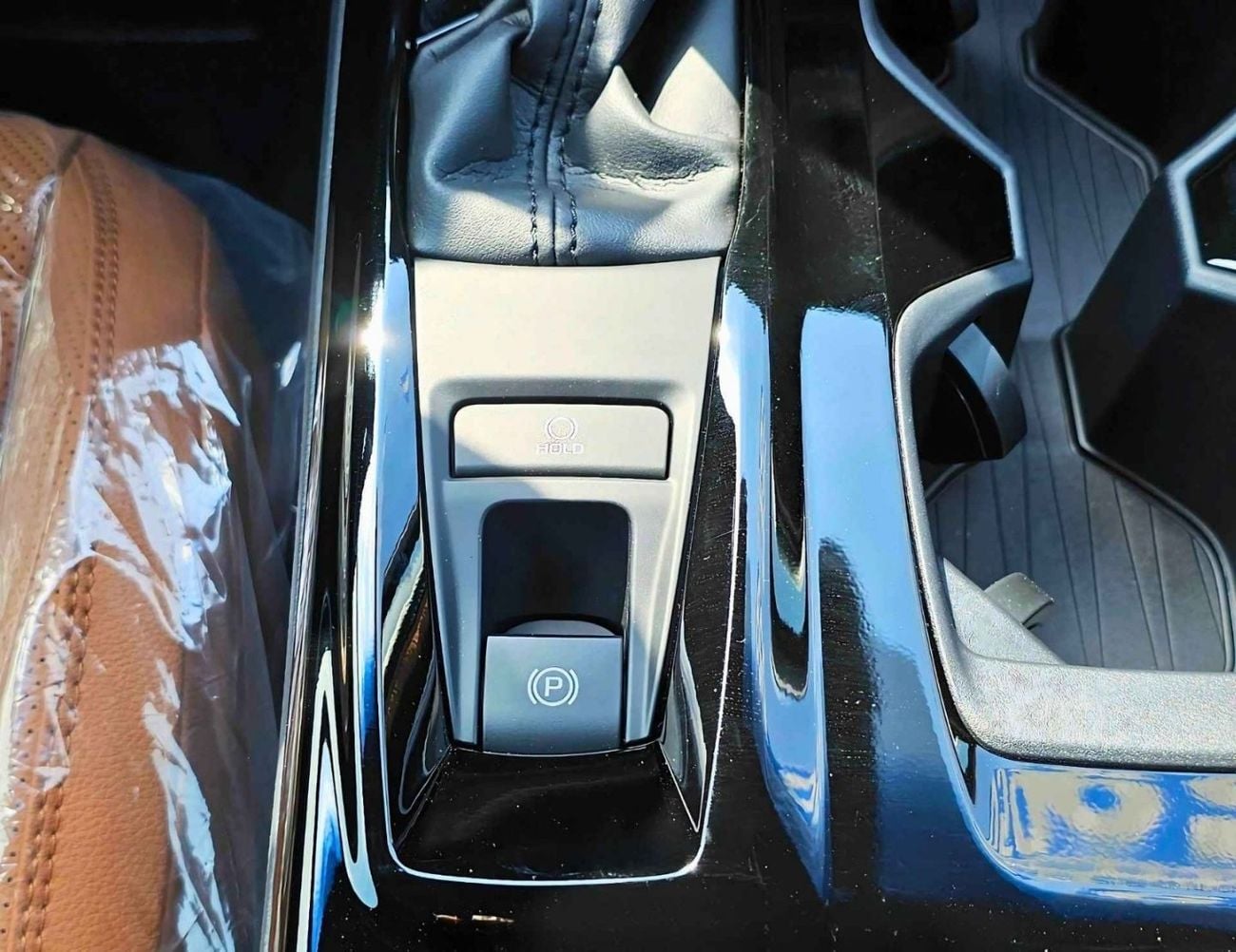 تويوتا كامري GLE TOYOTA CAMRY GLE || RADAR | LEATHER + ELECTRIC SEAT | DUAL AC | 1 CAM PANORAIC ROOF | PETROL AT 2.5L