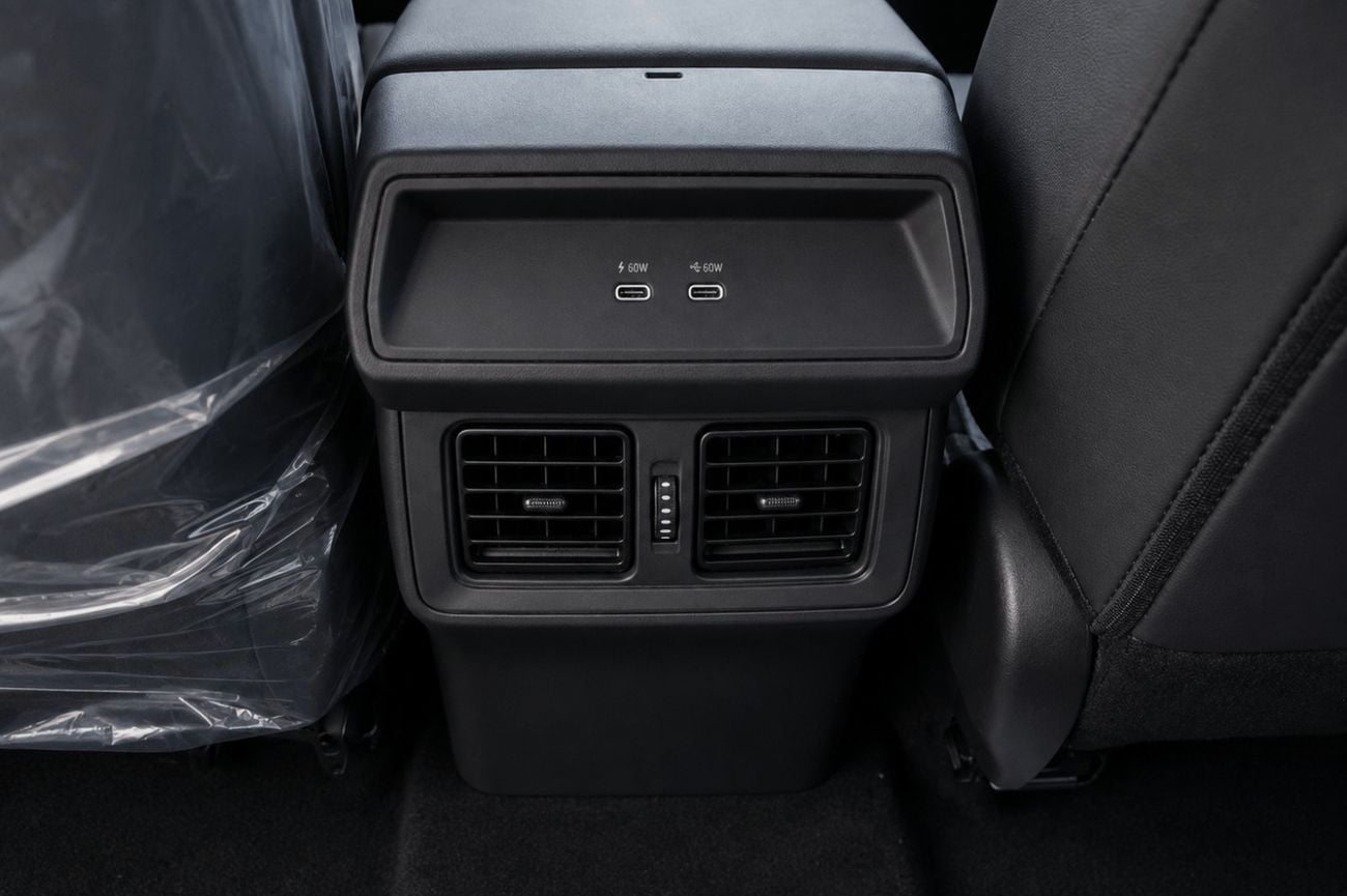 تويوتا راف ٤ VXR HEV Hybrid System Output: 196 HP