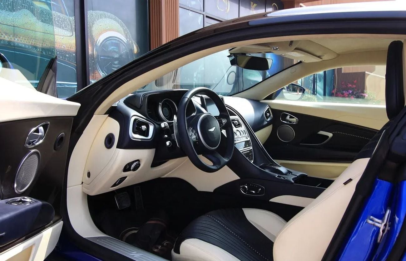Aston Martin DB11 Aston Martin DB11 2017