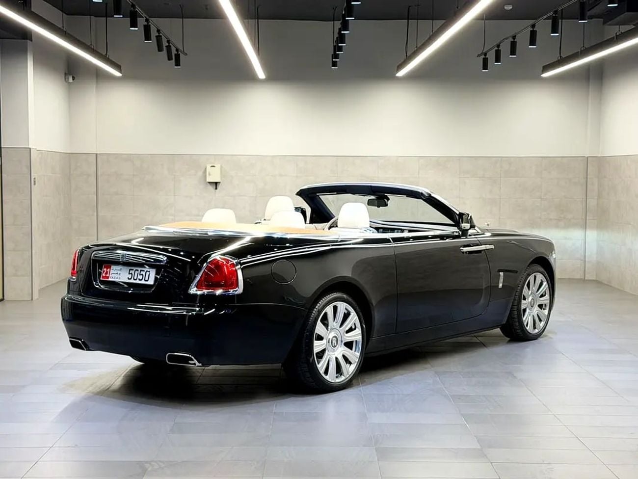 Rolls Royce Dawn Standard - Korean Specs - Pristine Condition