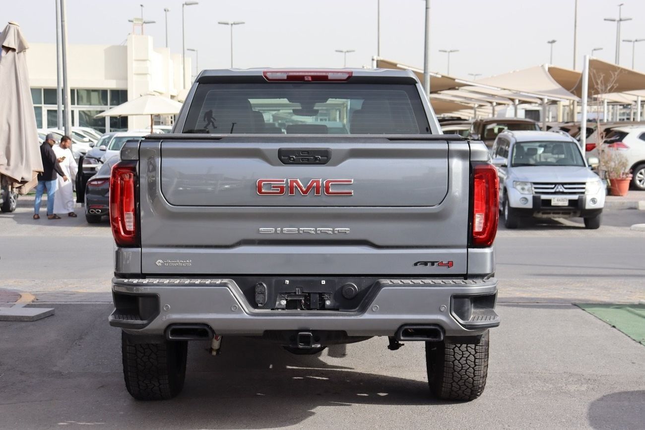 GMC Sierra GMC Sierra AT4 6.2L / GCC / Original Paint/ First Owner