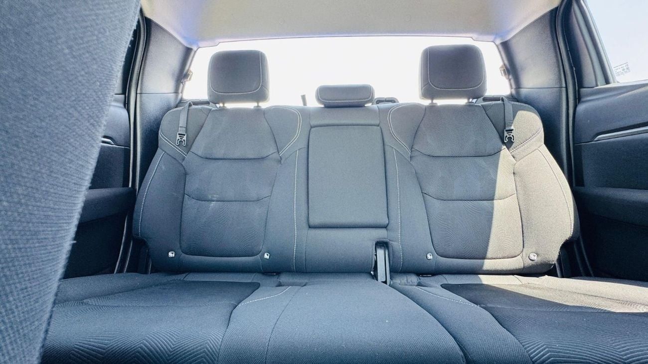 Isuzu DMax 3.0L Diesel AT 4WD - KEY START - Multipurpose Steering - Rear AC Vents - Alloy Rims - Tow Hitch - Go