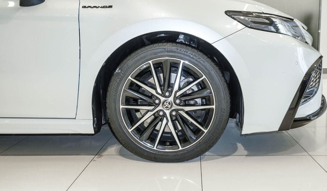 Toyota Camry Grande Sport V6