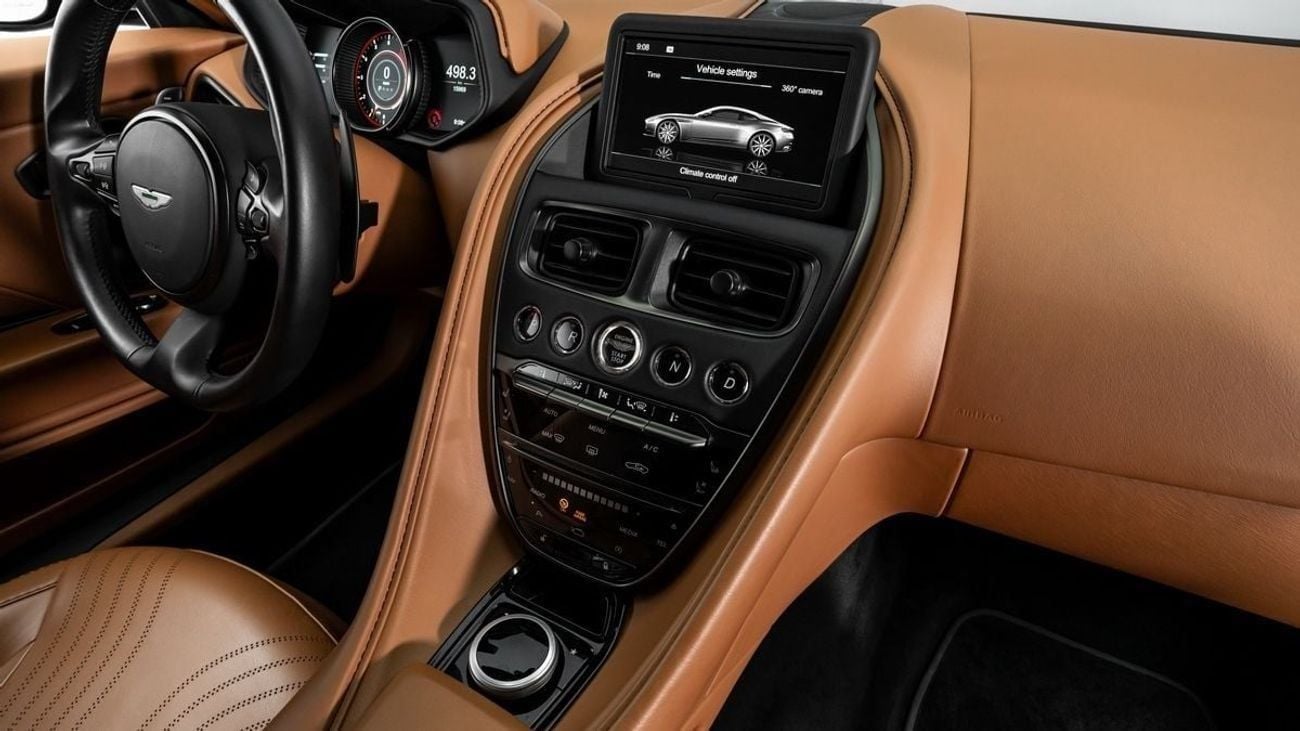 Aston Martin DB11 VOLANTE V8 - 2020 - GCC Specs