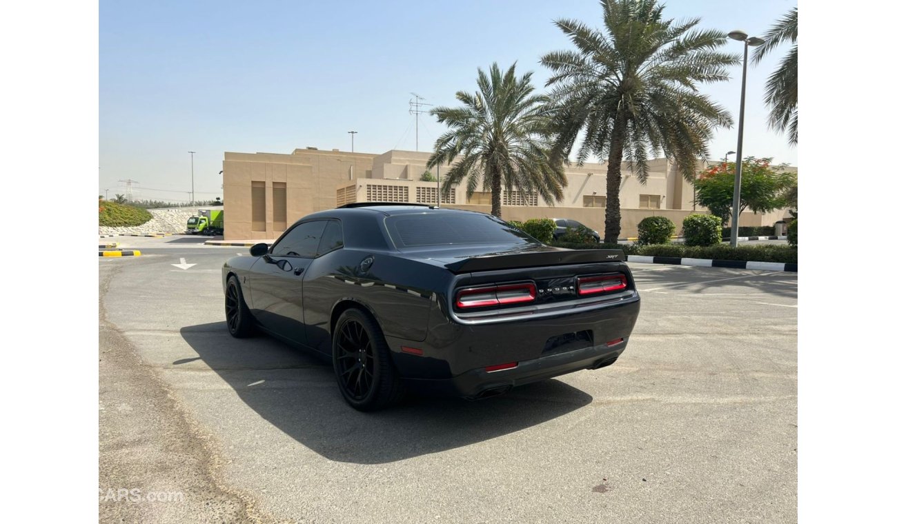 Dodge Challenger SRT Hellcat Gcc