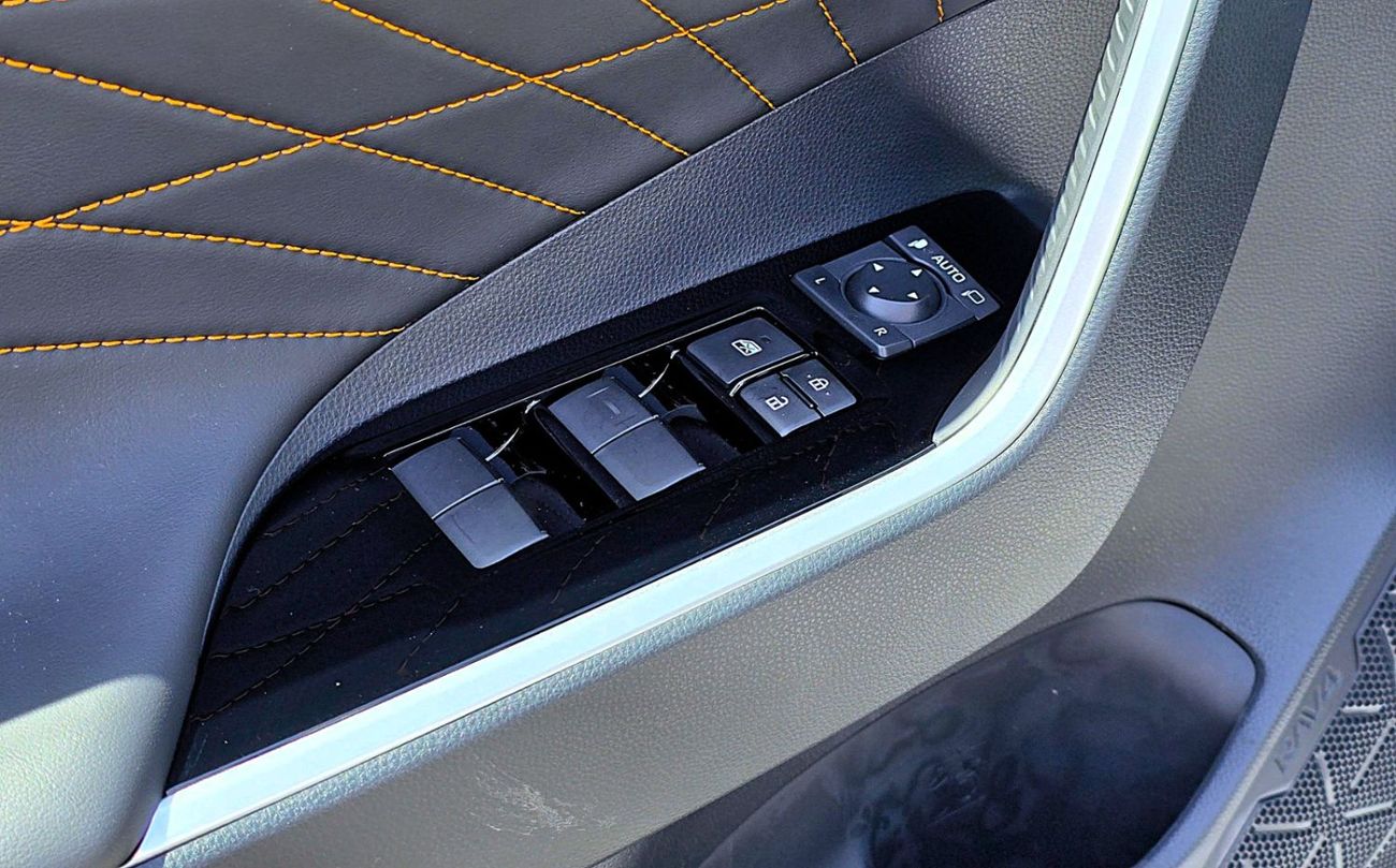 Toyota RAV4 TOYOTA RAV4 PETROL 2.0L - CHINESE SPECS- FULL OPTIONS - 4X2 - 2025 MODEL - WHITE INSIDE BLACK - CHIN