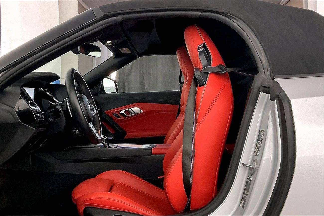 بي أم دبليو Z4 sDrive 20i M Sport | National Day Celebration | شامل الضمان | 0 ﺪﻔﻋﺓ ﺃﻮﻟﻯ