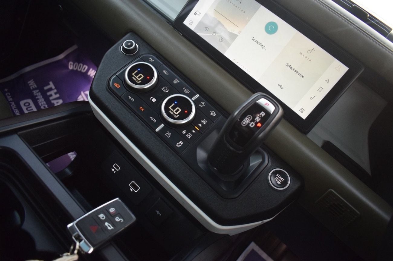 لاند روفر ديفندر P300 110 SE 2.0L (5 Seater)