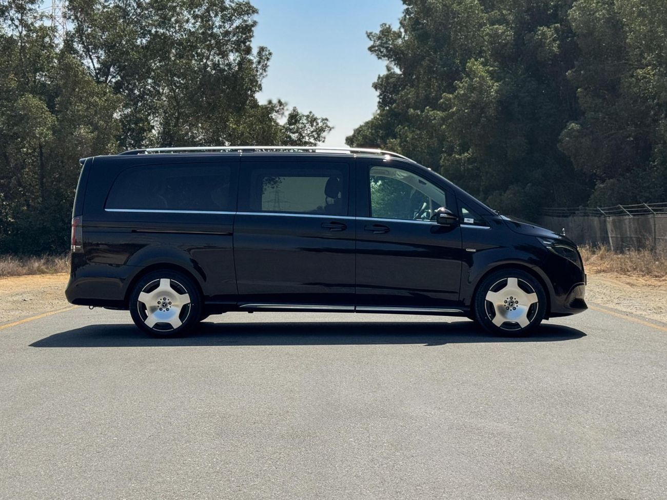 Mercedes-Benz V 300 V300L || Long Wheelbase Luxury Edition || Brand New